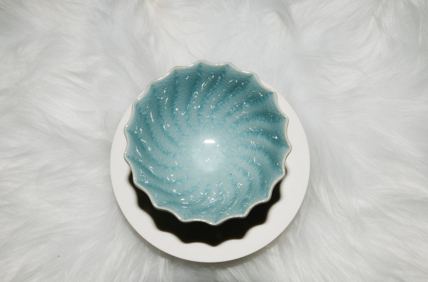 02006 RUCI PORCELAIN Flower ribbed Cup