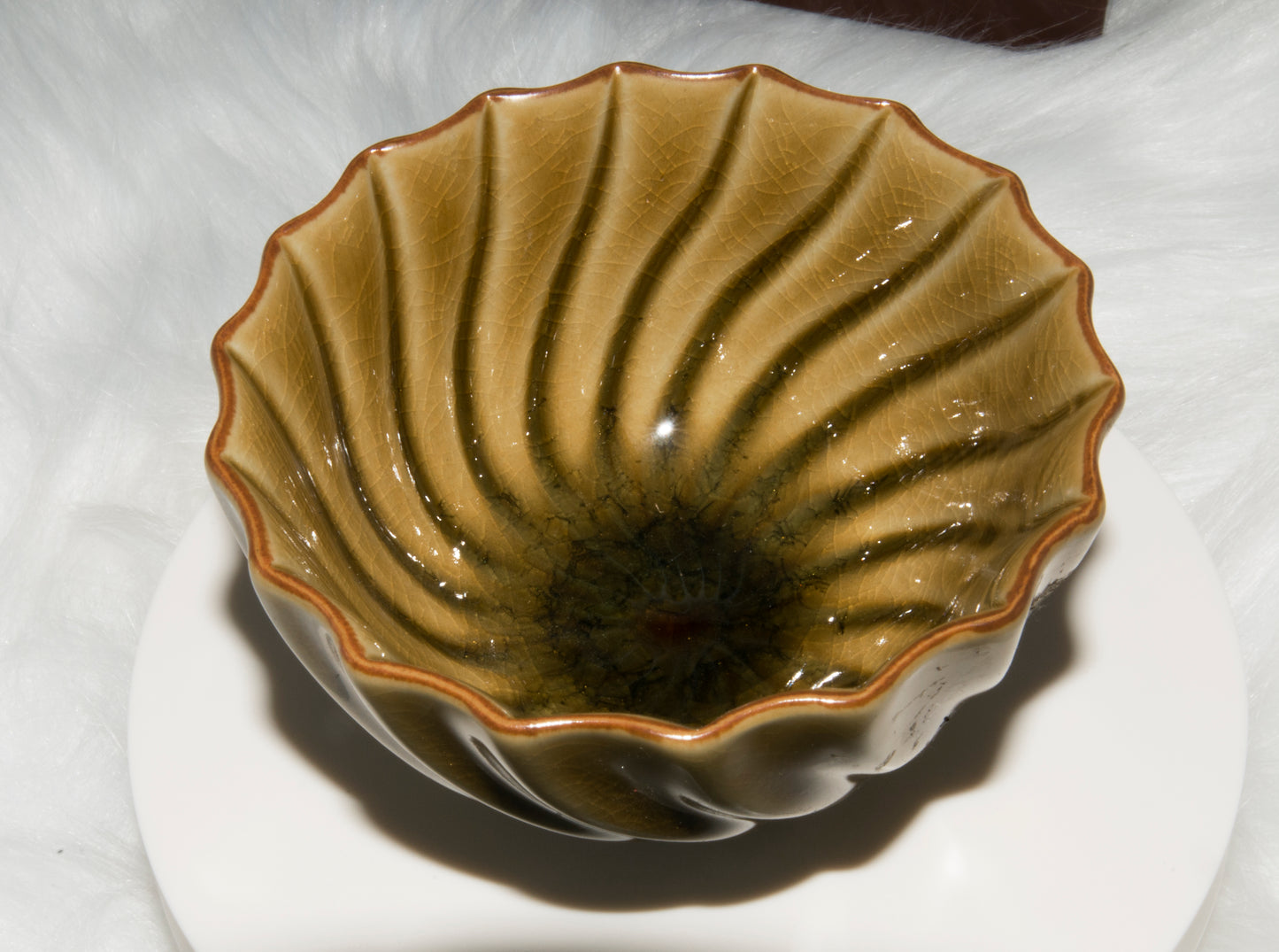 02012 Golden glaze Flower ribbed Cup