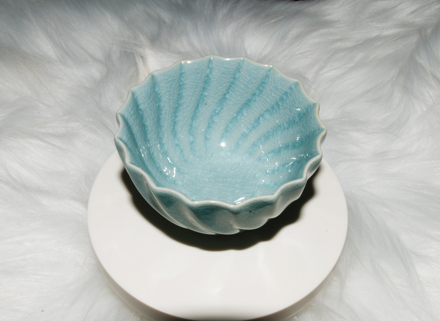 02006 RUCI PORCELAIN Flower ribbed Cup